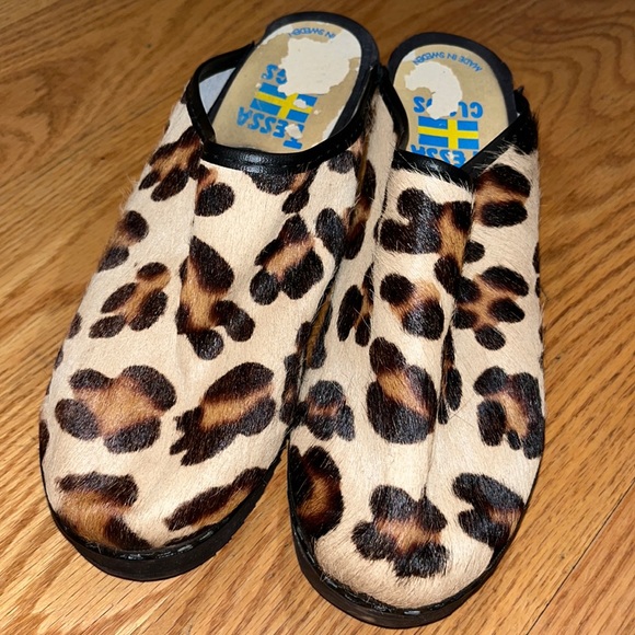 Tessa Clogs of Vail Pony Hair High Heel Leopard Print Clogs - Picture 2 of 12